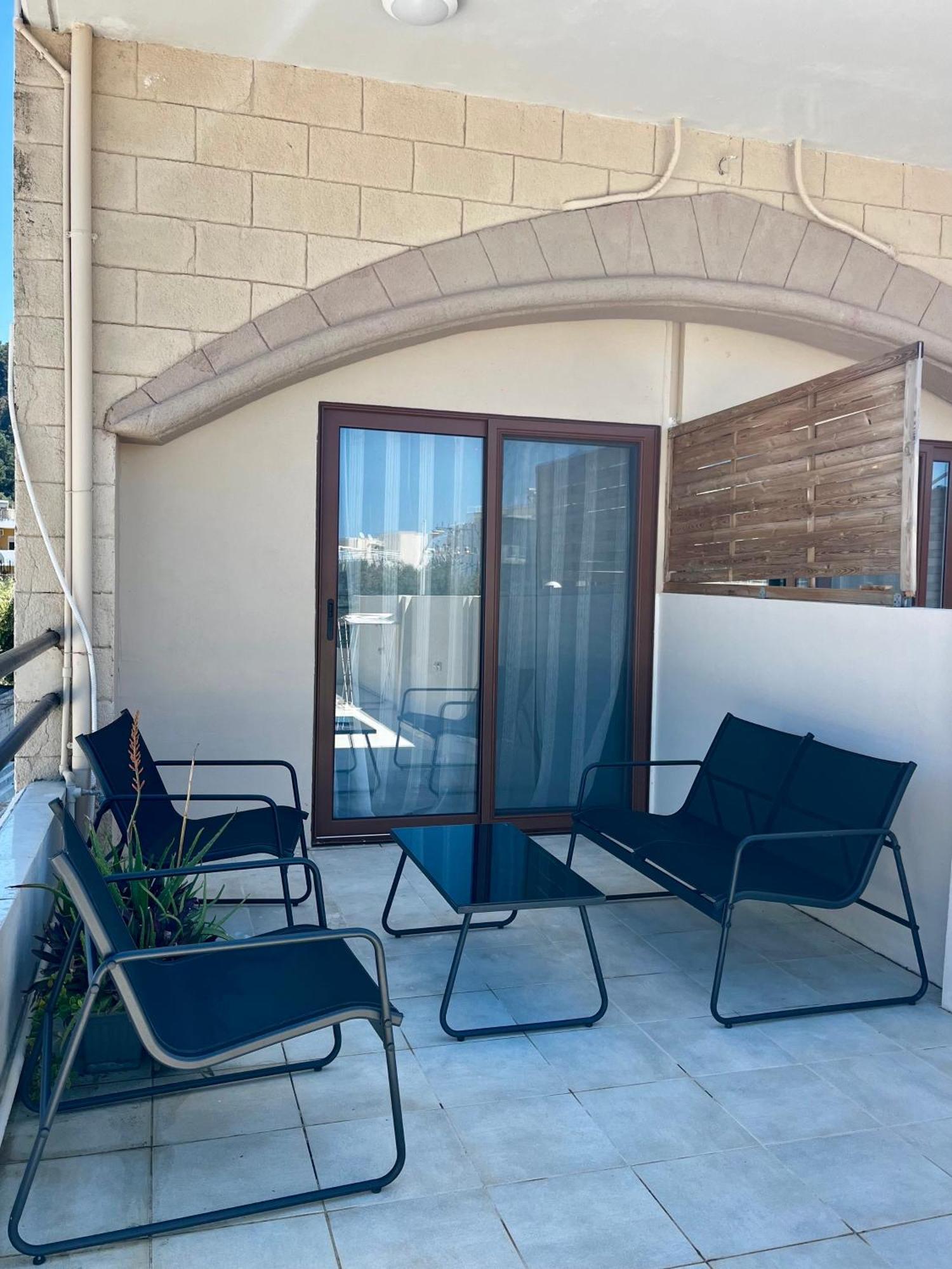 Sapphire Home Ixia  Exterior photo